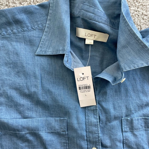 New LOFT chambray - Picture 3 of 8
